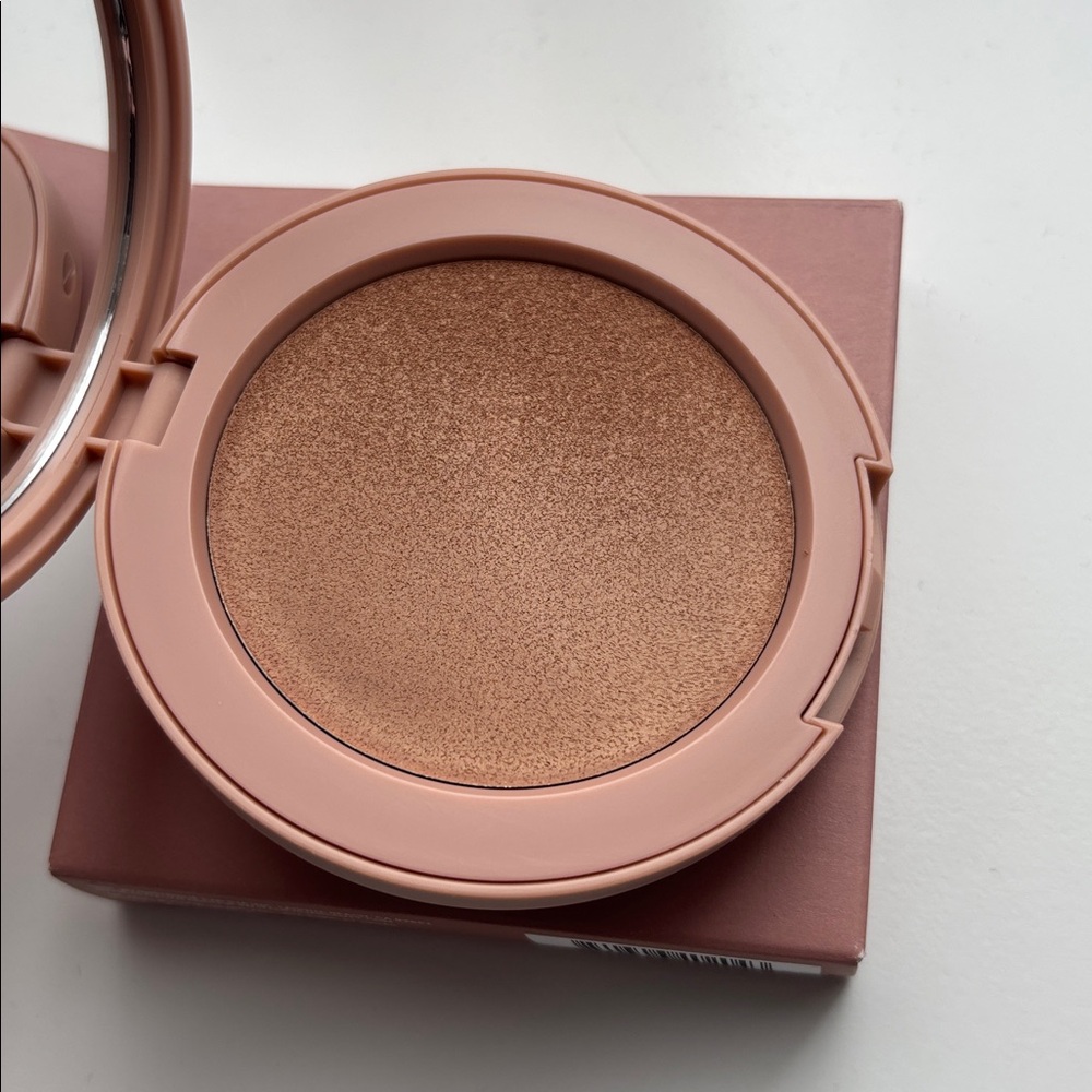 🆕 ILIA | Sunshift Weightless Silky Cream Bronzer (ECLIPSE) - Picture 3 of 7